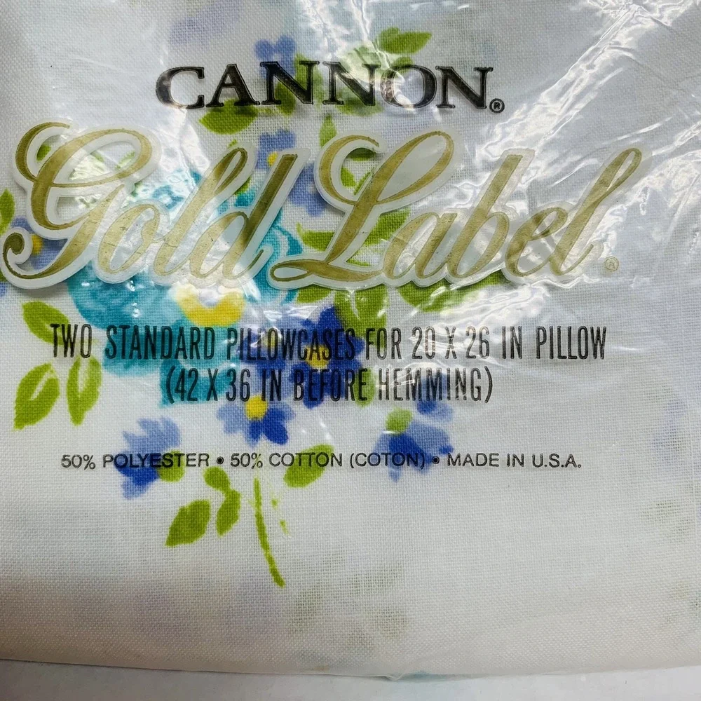 Vtg Cannon Gold Label No Iron Muslin Standard 2 Pillowcases Dainty Floral NOS